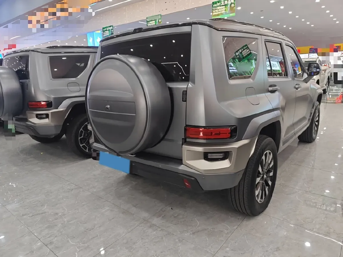 2024 Tank 700 3.0T 360HP V6 9AT PHEV 37.1KWH,autocango,china used car exporter,china ev exporter,chinese used car exporter,chinese used ev exporter