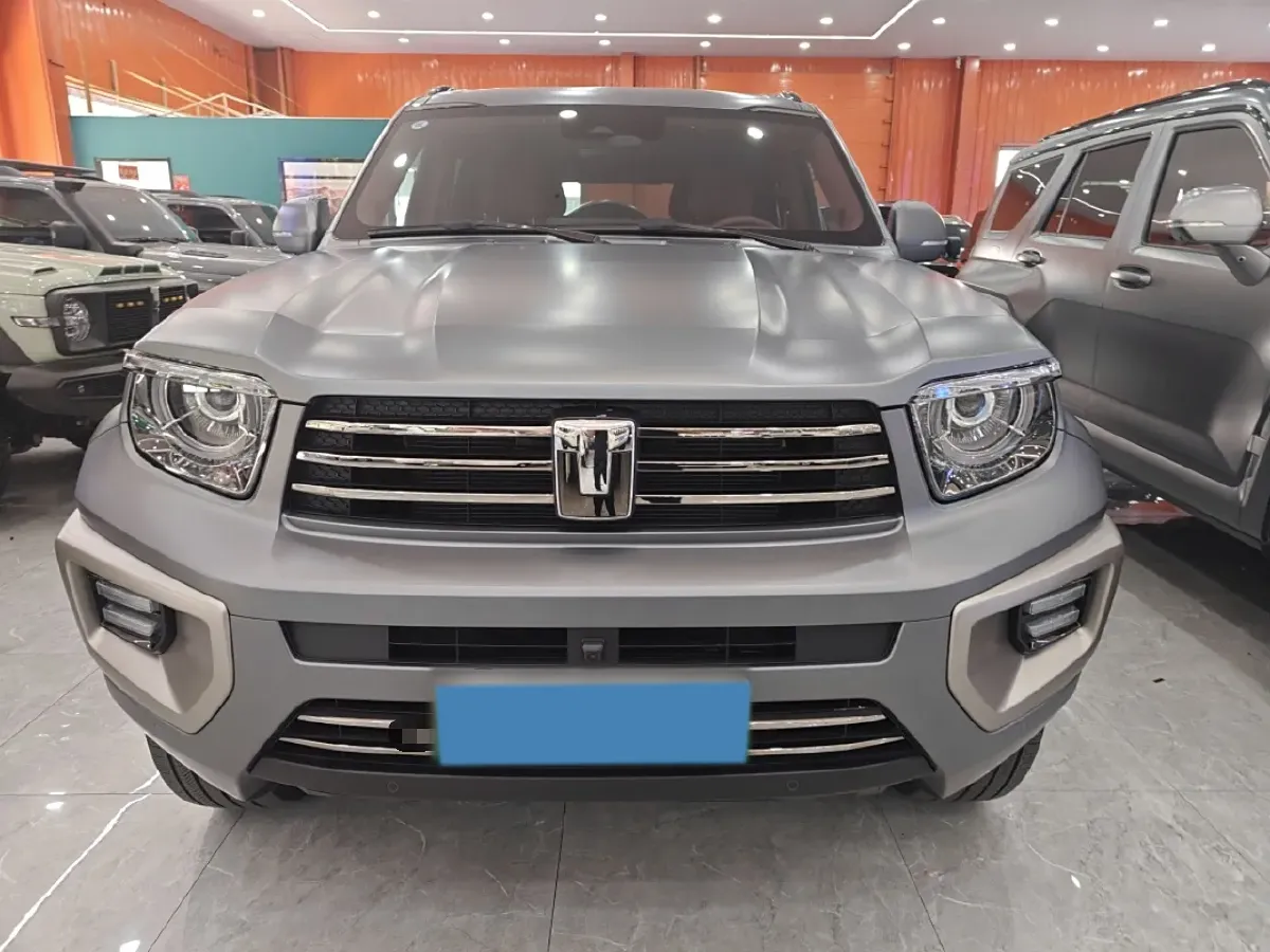 2024 Tank 700 3.0T 360HP V6 9AT PHEV 37.1KWH,autocango,china used car exporter,china ev exporter,chinese used car exporter,chinese used ev exporter