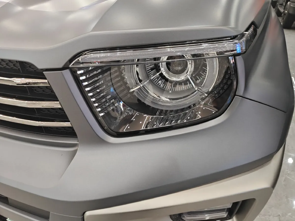 2024 Tank 700 3.0T 360HP V6 9AT PHEV 37.1KWH,autocango,china used car exporter,china ev exporter,chinese used car exporter,chinese used ev exporter