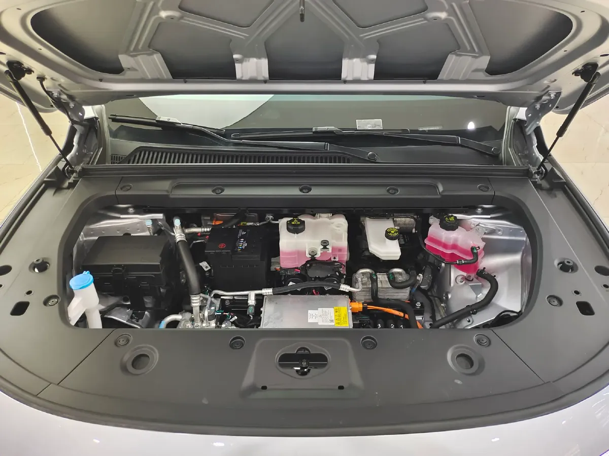 2024 Leapmotor C16 BEV 67.7KWH,autocango,china used car exporter,china ev exporter,chinese used car exporter,chinese used ev exporter