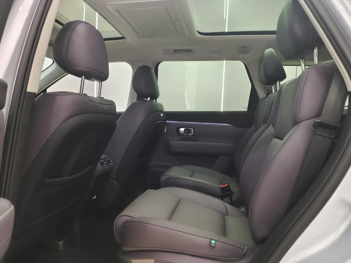 2024 Leapmotor C16 BEV 67.7KWH,autocango,china used car exporter,china ev exporter,chinese used car exporter,chinese used ev exporter