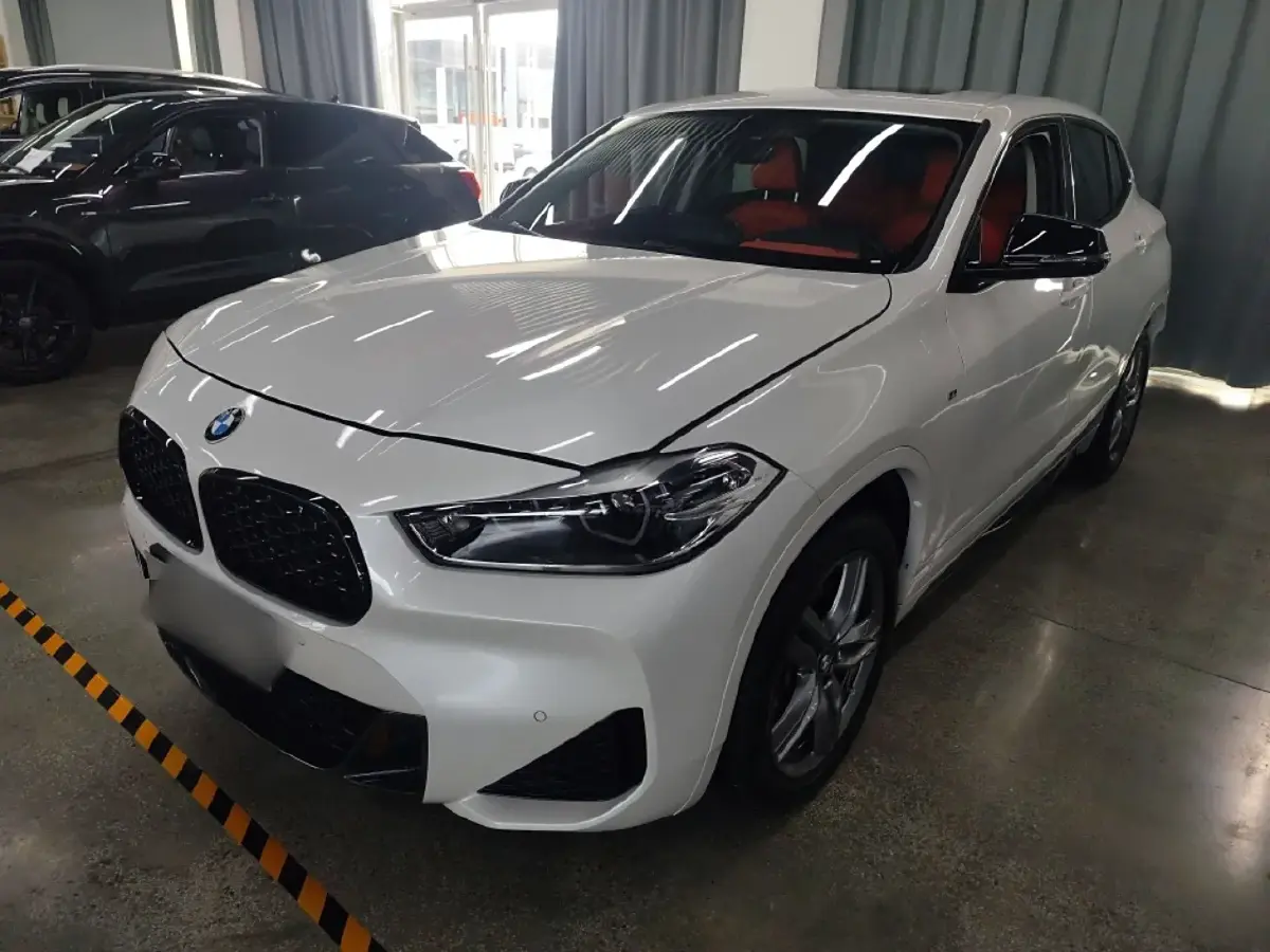 2023 BMW X2 2.0T 178HP L4 7DCT