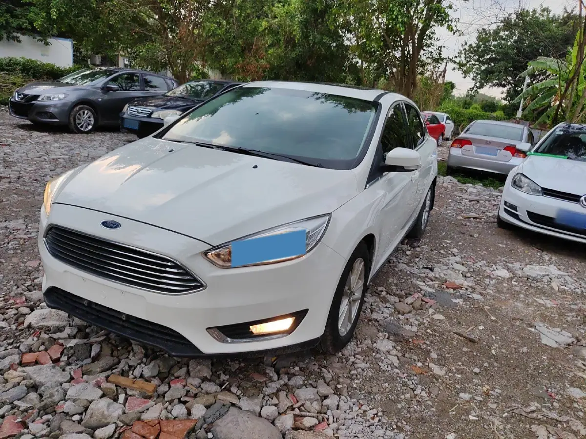 2017 Ford Focus 1.5T 181HP L4 6AT
