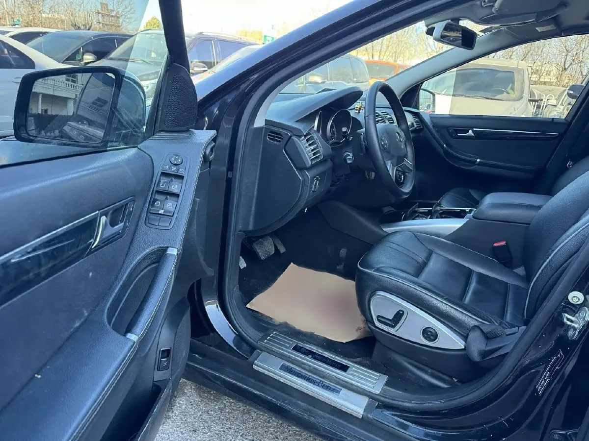 2017 Mercedes-Benz R Class 3.0T 272HP V6 7AT,autocango,china used car exporter,china ev exporter,chinese used car exporter,chinese used ev exporter