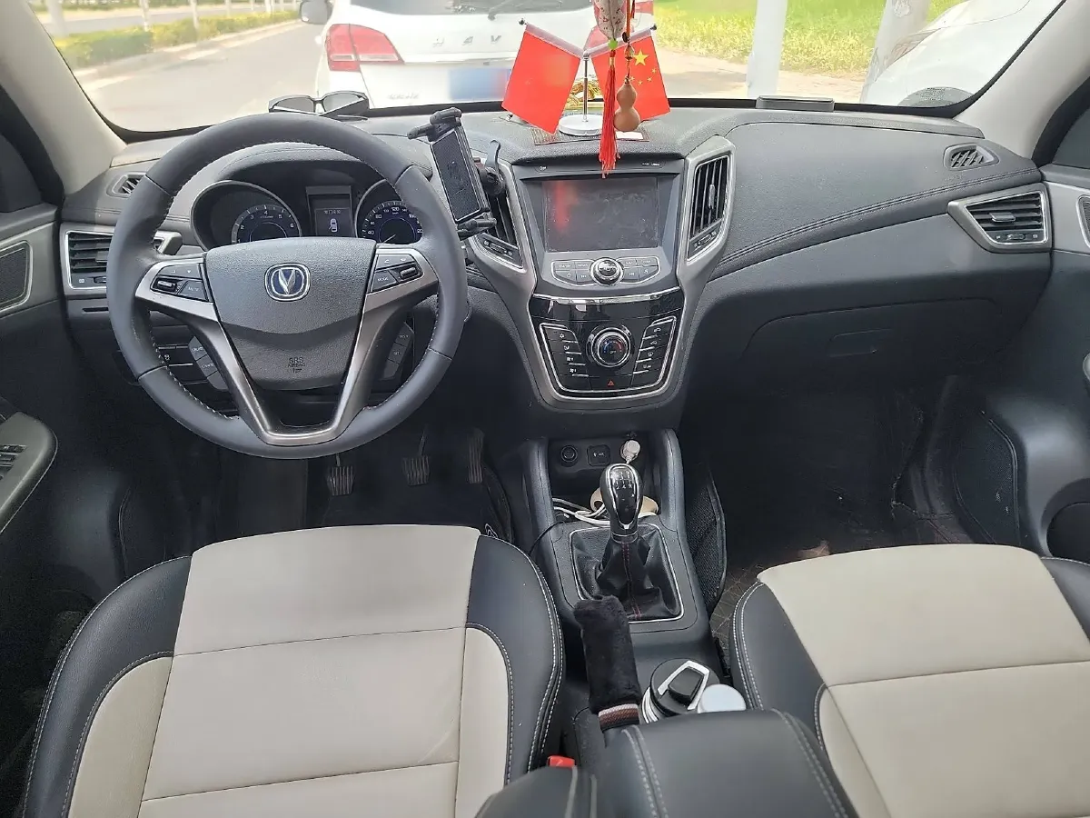 2017 ChangAn CS35 1.6L 125HP L4 5MT,autocango,china used car exporter,china ev exporter,chinese used car exporter,chinese used ev exporter