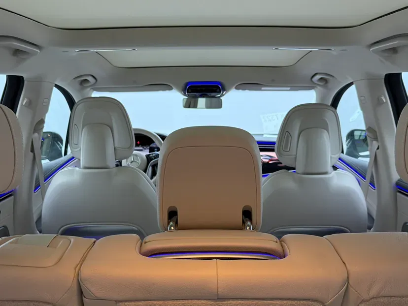 2023 Mercedes-Benz EQS SUV BEV 111.8KWH,autocango,china used car exporter,china ev exporter,chinese used car exporter,chinese used ev exporter