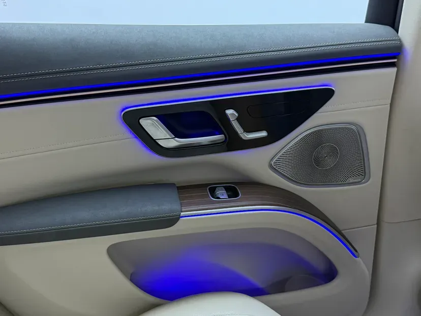 2023 Mercedes-Benz EQS SUV BEV 111.8KWH,autocango,china used car exporter,china ev exporter,chinese used car exporter,chinese used ev exporter