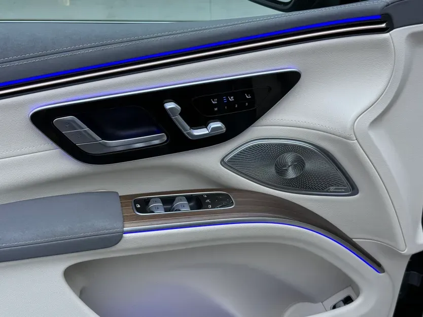 2023 Mercedes-Benz EQS SUV BEV 111.8KWH,autocango,china used car exporter,china ev exporter,chinese used car exporter,chinese used ev exporter