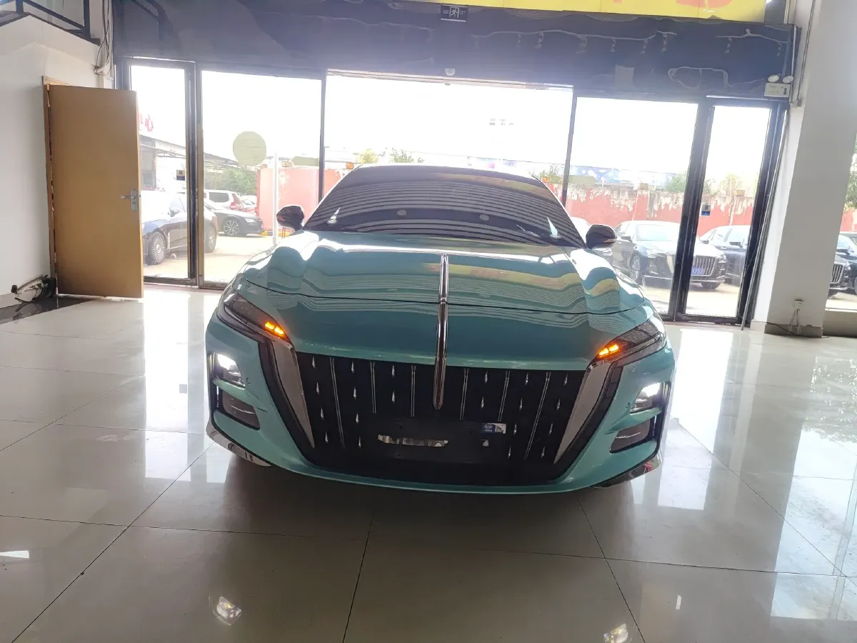2023 HongQi H6 2.0T 252HP L4 8AT,autocango,china used car exporter,china ev exporter,chinese used car exporter,chinese used ev exporter