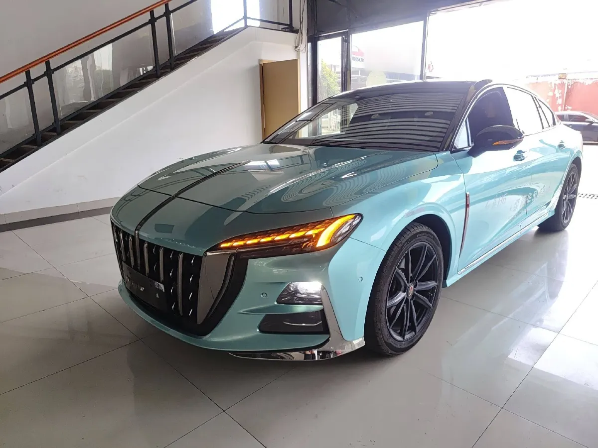 2023 HongQi H6 2.0T 252HP L4 8AT,autocango,china used car exporter,china ev exporter,chinese used car exporter,chinese used ev exporter
