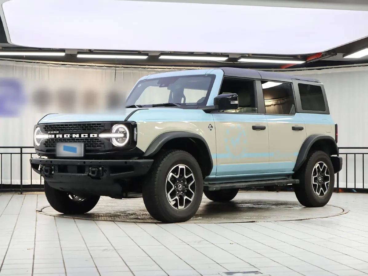 2024 Ford Bronco 2.3T 275HP L4 10AT,autocango,china used car exporter,china ev exporter,chinese used car exporter,chinese used ev exporter