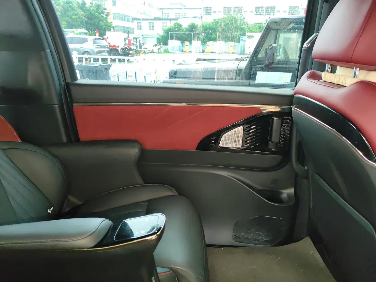 2023 GAC Trumpchi E9 2.0T 190HP L4 2DHT PHEV 25.57KWH,autocango,china used car exporter,china ev exporter,chinese used car exporter,chinese used ev exporter