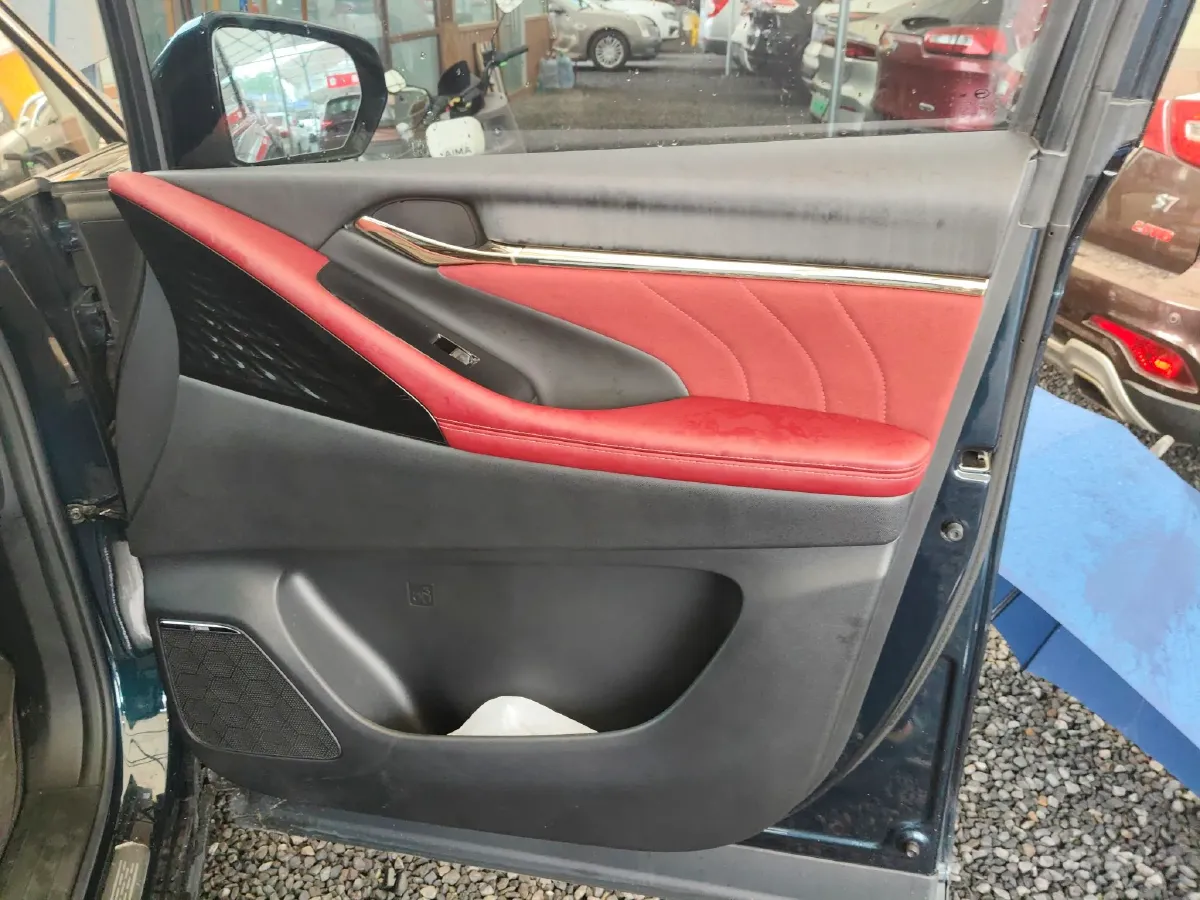 2023 GAC Trumpchi E9 2.0T 190HP L4 2DHT PHEV 25.57KWH,autocango,china used car exporter,china ev exporter,chinese used car exporter,chinese used ev exporter