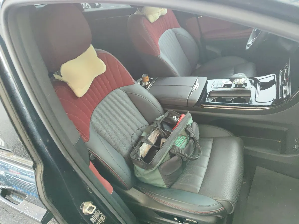 2023 GAC Trumpchi E9 2.0T 190HP L4 2DHT PHEV 25.57KWH,autocango,china used car exporter,china ev exporter,chinese used car exporter,chinese used ev exporter