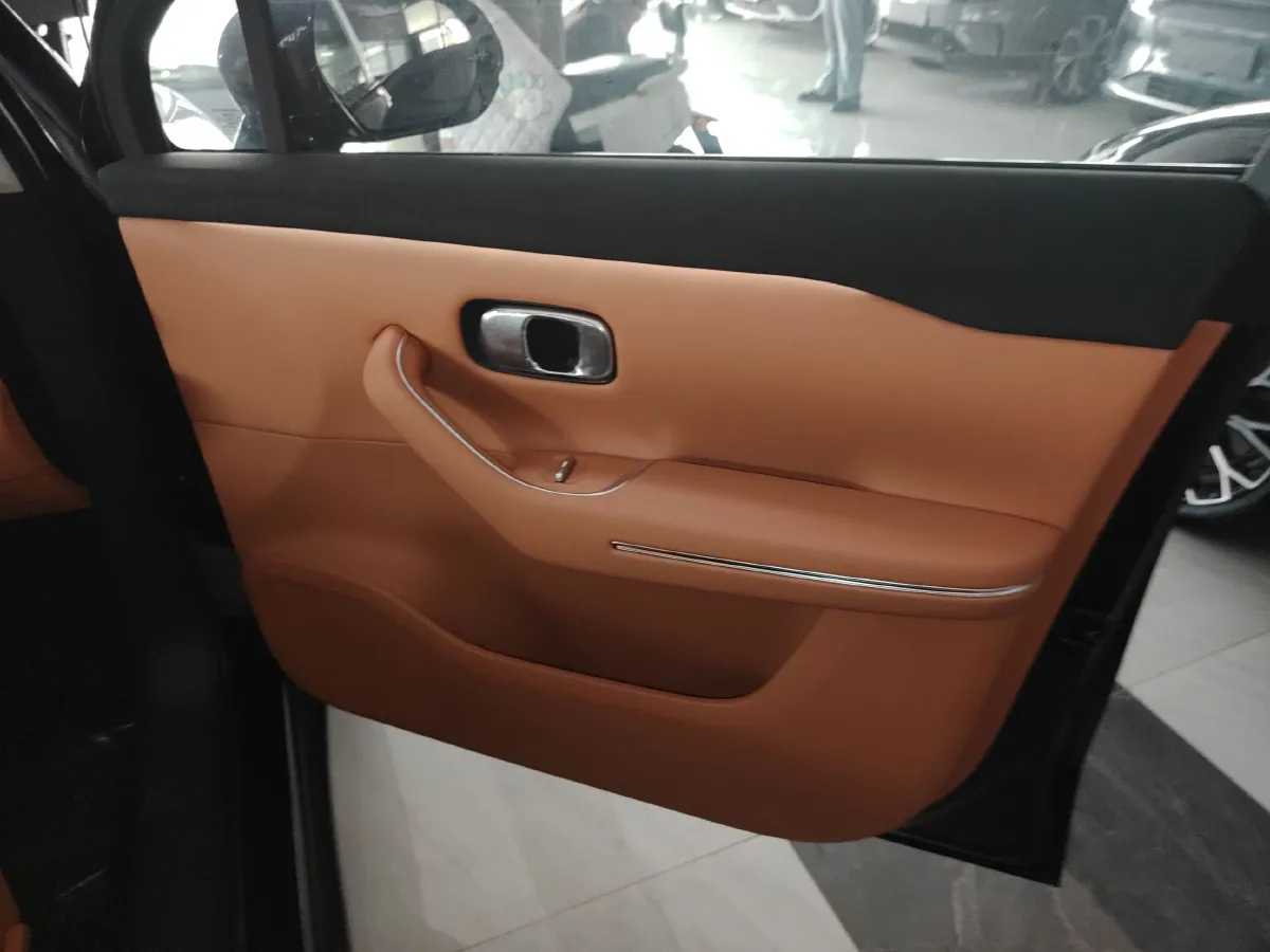 2024 Leapmotor C16 BEV 67.7KWH,autocango,china used car exporter,china ev exporter,chinese used car exporter,chinese used ev exporter