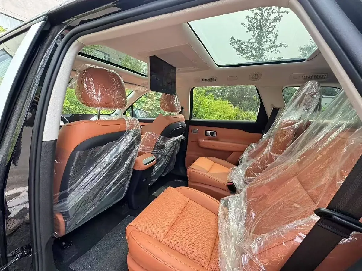 2024 Leapmotor C16 BEV 67.7KWH,autocango,china used car exporter,china ev exporter,chinese used car exporter,chinese used ev exporter