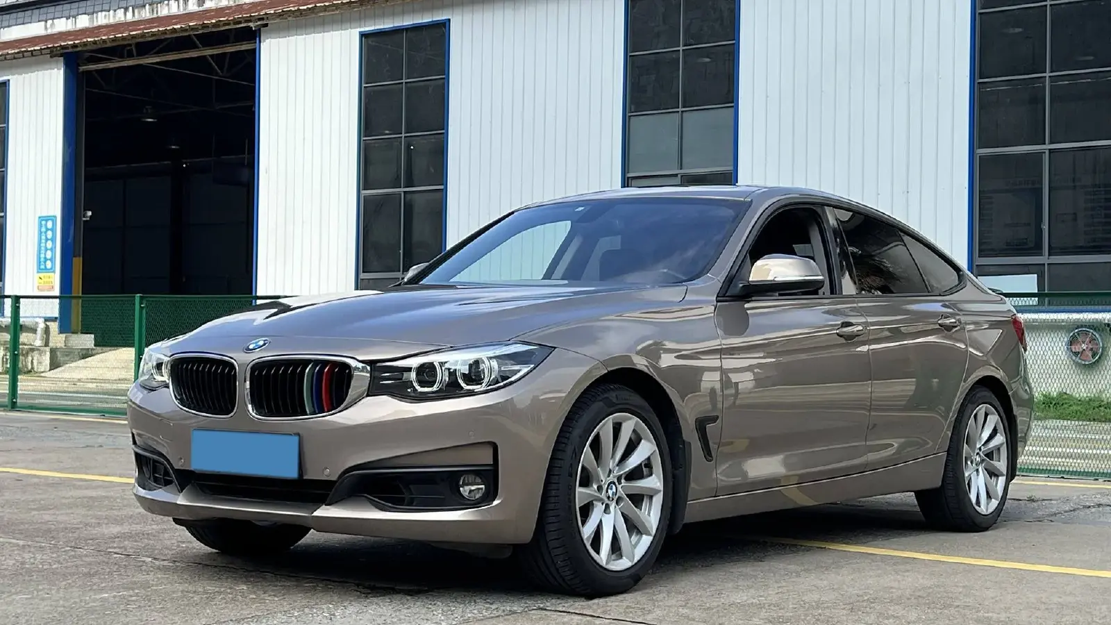 2019 BMW 3 Series GT 2.0T 184HP L4 8AT