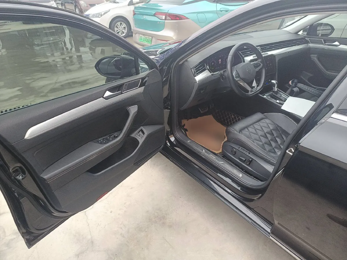 2022 Volkswagen Magotan GTE 1.4T 150HP L4 6DCT PHEV 13KWH,autocango,china used car exporter,china ev exporter,chinese used car exporter,chinese used ev exporter