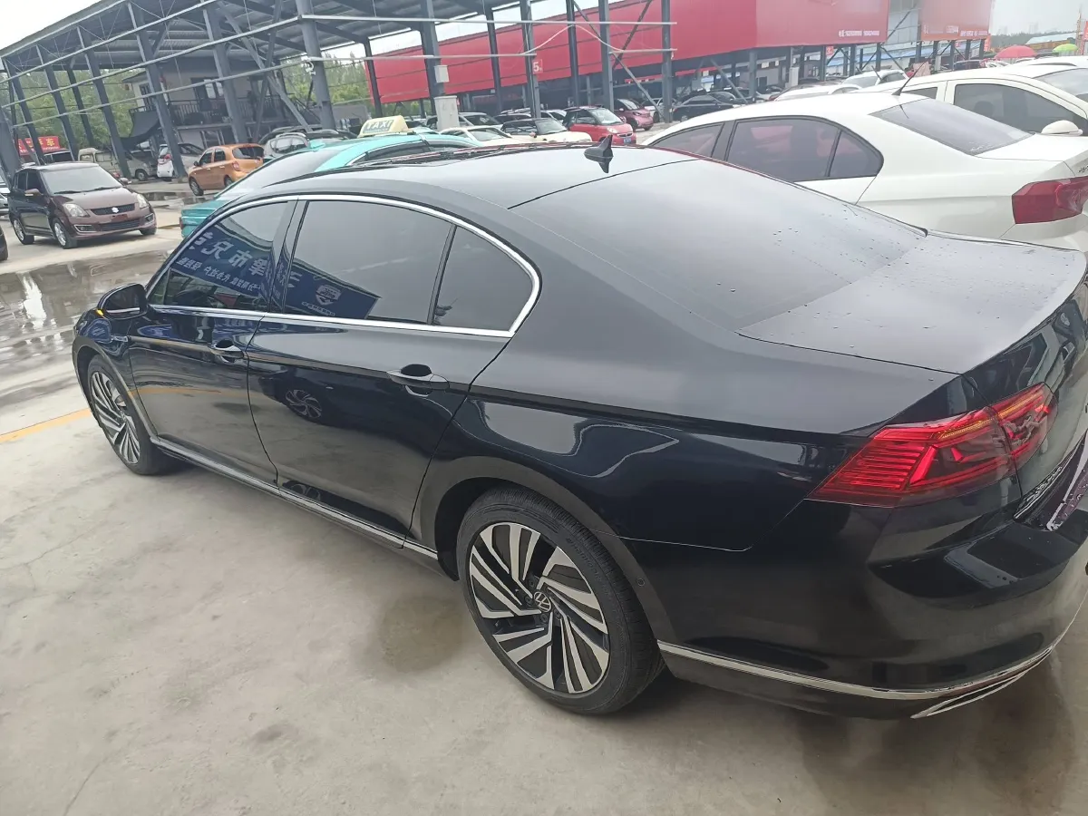 2022 Volkswagen Magotan GTE 1.4T 150HP L4 6DCT PHEV 13KWH,autocango,china used car exporter,china ev exporter,chinese used car exporter,chinese used ev exporter