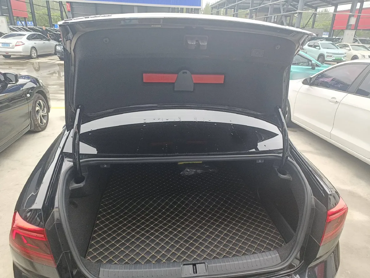 2022 Volkswagen Magotan GTE 1.4T 150HP L4 6DCT PHEV 13KWH,autocango,china used car exporter,china ev exporter,chinese used car exporter,chinese used ev exporter