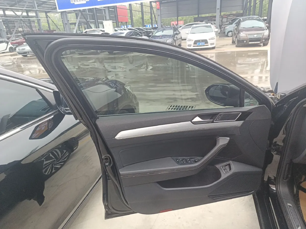 2022 Volkswagen Magotan GTE 1.4T 150HP L4 6DCT PHEV 13KWH,autocango,china used car exporter,china ev exporter,chinese used car exporter,chinese used ev exporter