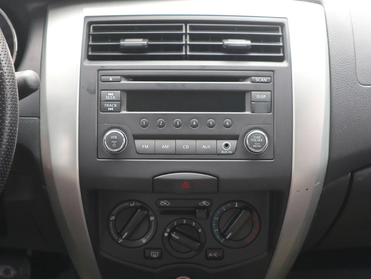 2013 Nissan Livina 1.6L 124HP L4 CVT,autocango,china used car exporter,china ev exporter,chinese used car exporter,chinese used ev exporter