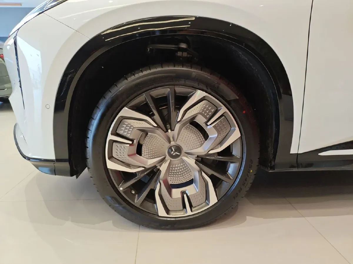 2025 HongQi TianGong 08 BEV 85KWH,autocango,china used car exporter,china ev exporter,chinese used car exporter,chinese used ev exporter