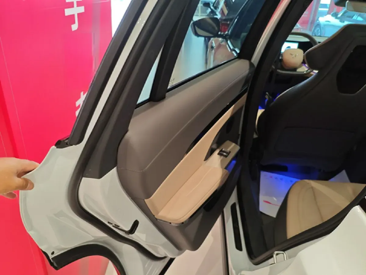 2025 HongQi TianGong 08 BEV 85KWH,autocango,china used car exporter,china ev exporter,chinese used car exporter,chinese used ev exporter