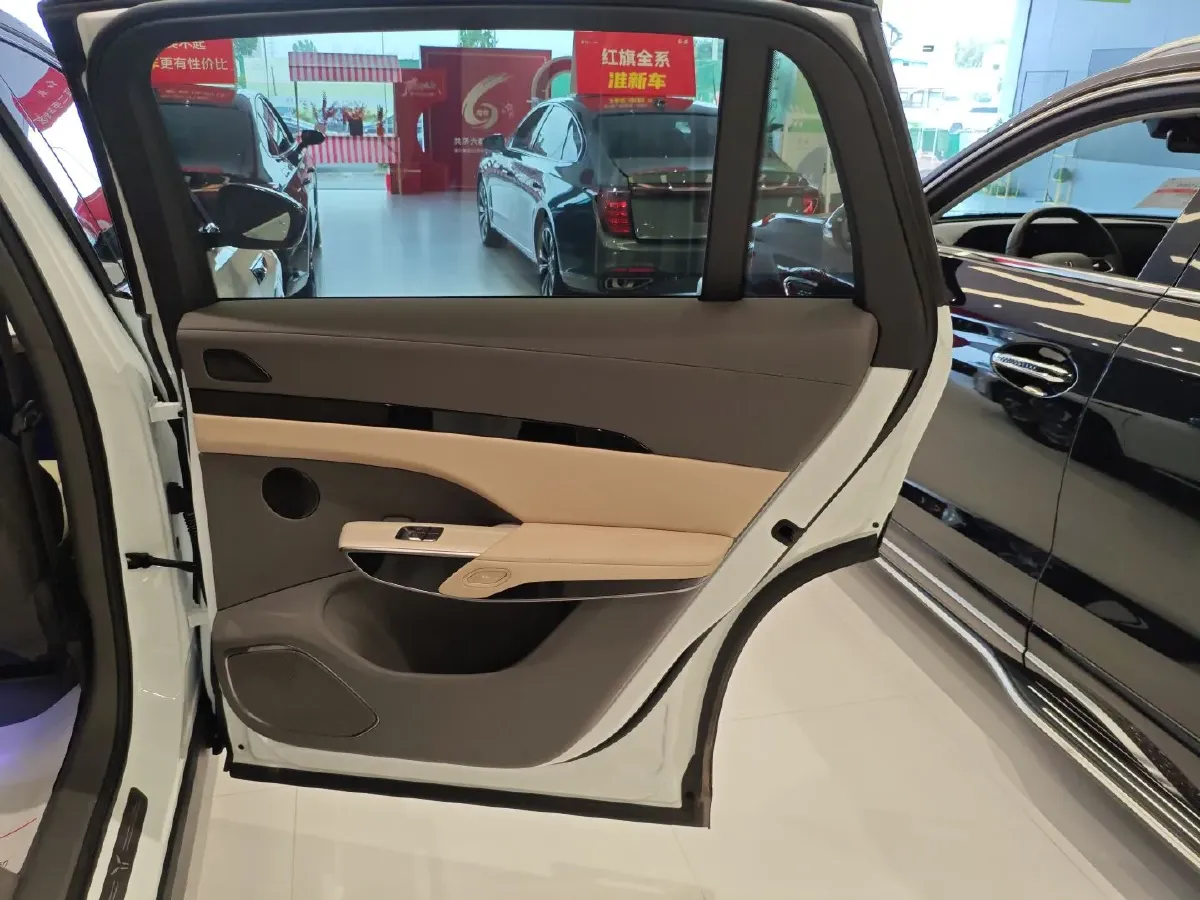 2025 HongQi TianGong 08 BEV 85KWH,autocango,china used car exporter,china ev exporter,chinese used car exporter,chinese used ev exporter