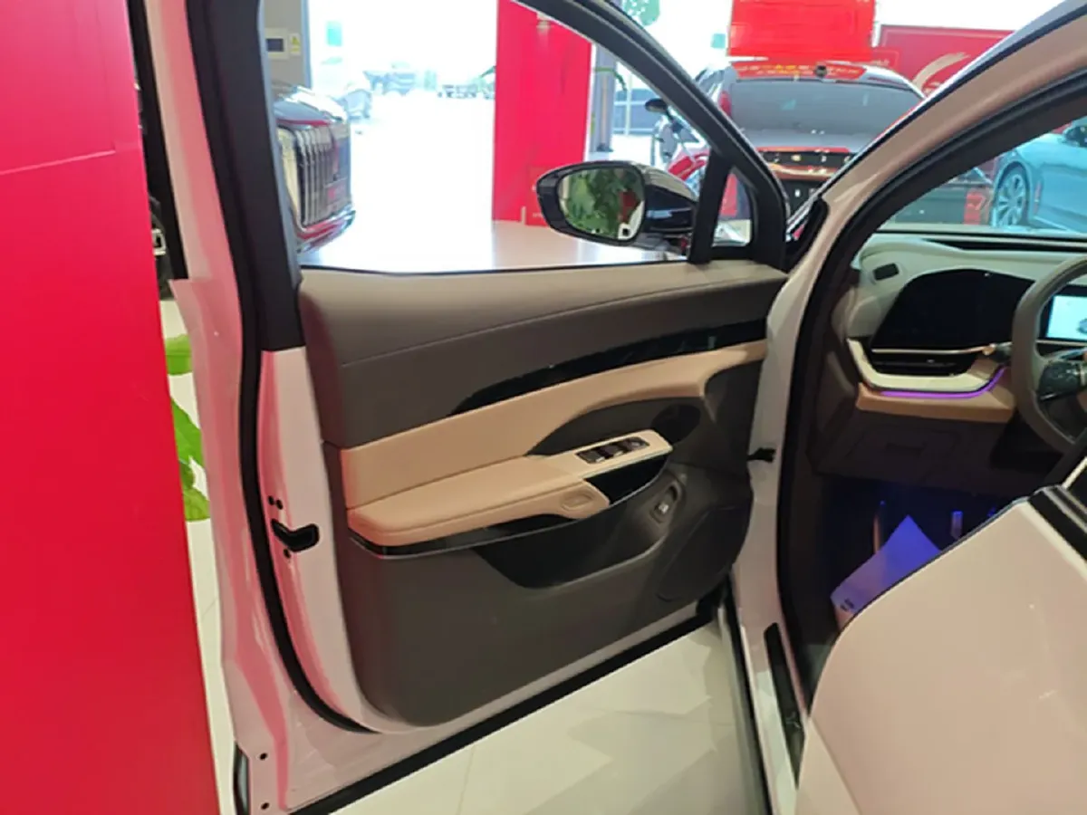 2025 HongQi TianGong 08 BEV 85KWH,autocango,china used car exporter,china ev exporter,chinese used car exporter,chinese used ev exporter