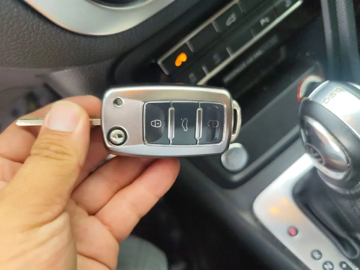 2018 Volkswagen Sharan 2.0T 220HP L4 6DCT,autocango,china used car exporter,china ev exporter,chinese used car exporter,chinese used ev exporter