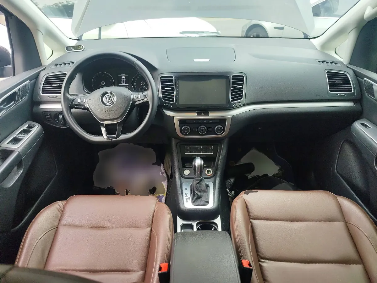 2018 Volkswagen Sharan 2.0T 220HP L4 6DCT,autocango,china used car exporter,china ev exporter,chinese used car exporter,chinese used ev exporter
