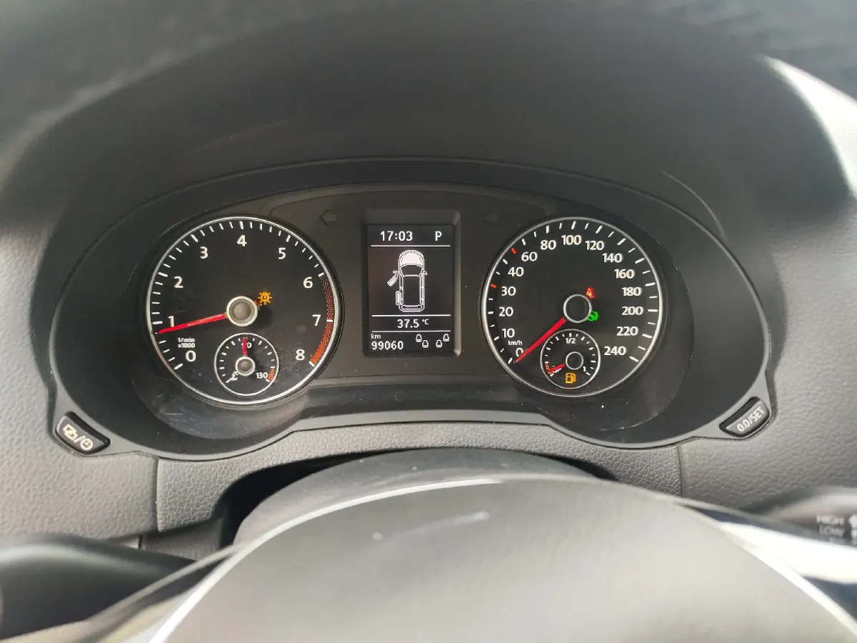 2018 Volkswagen Sharan 2.0T 220HP L4 6DCT,autocango,china used car exporter,china ev exporter,chinese used car exporter,chinese used ev exporter