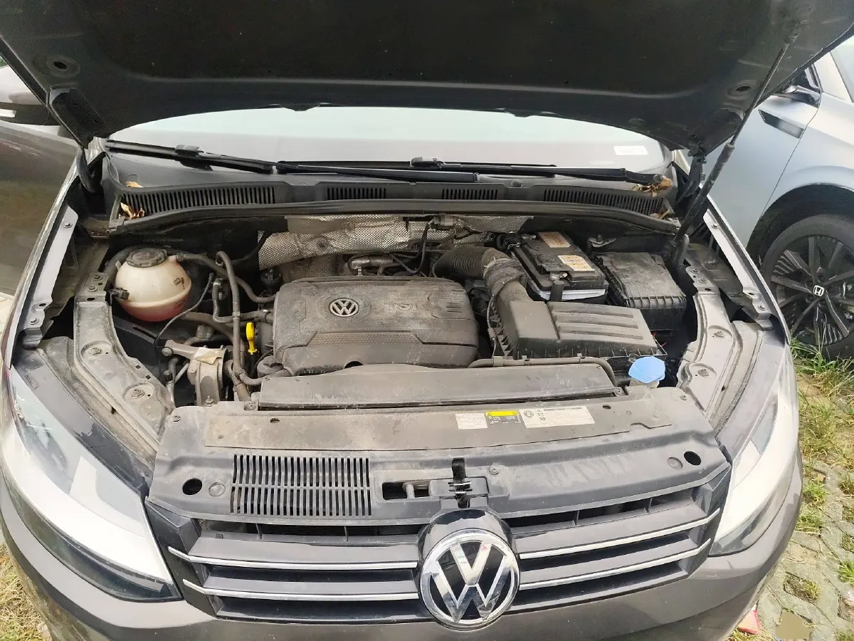 2018 Volkswagen Sharan 2.0T 220HP L4 6DCT,autocango,china used car exporter,china ev exporter,chinese used car exporter,chinese used ev exporter
