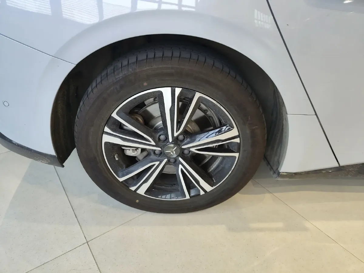 2024 HongQi EH7 BEV 85KWH,autocango,china used car exporter,china ev exporter,chinese used car exporter,chinese used ev exporter