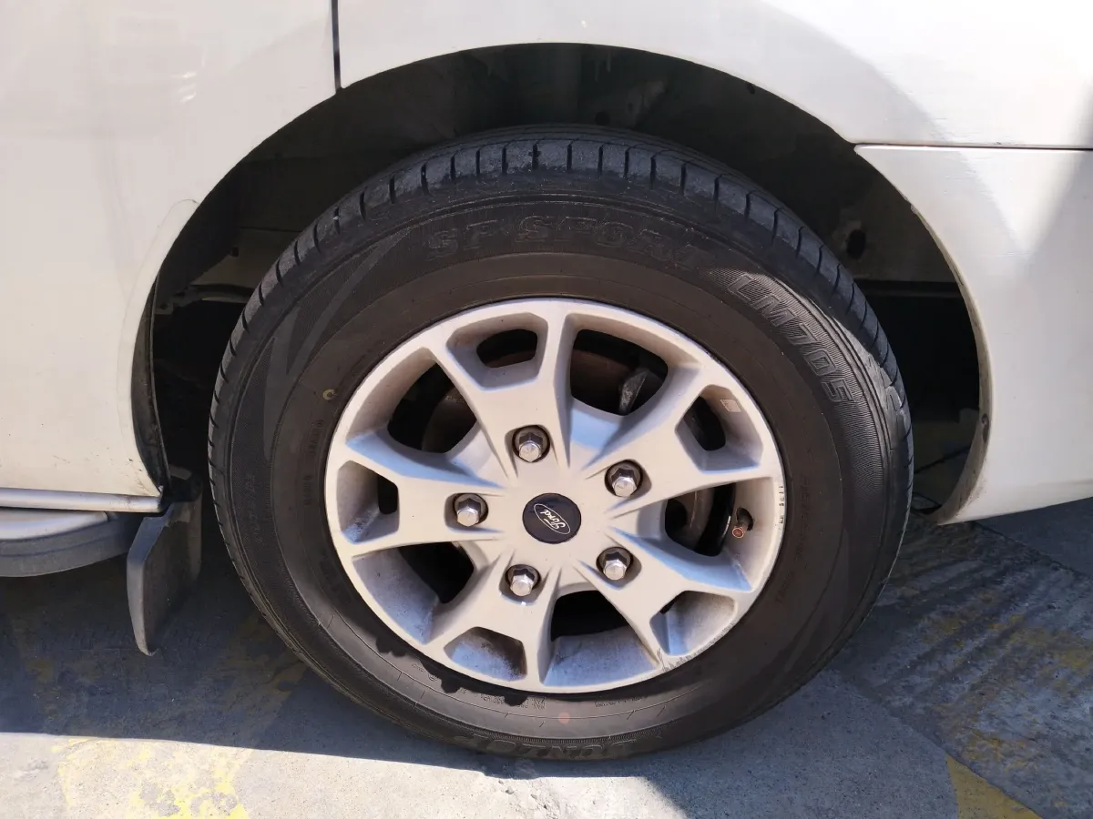 2016 Ford Tourneo 2.0T 203HP L4 5MT,autocango,china used car exporter,china ev exporter,chinese used car exporter,chinese used ev exporter