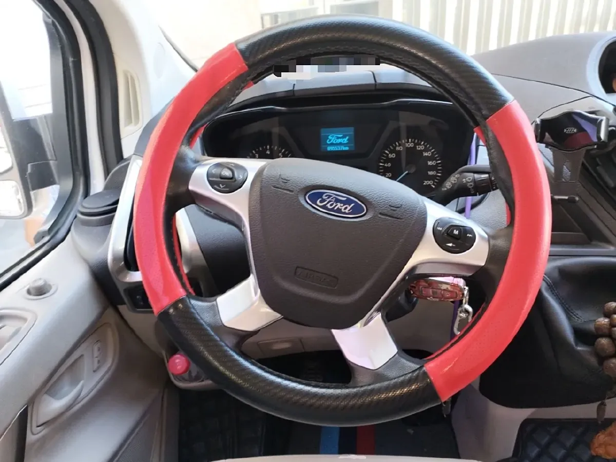 2016 Ford Tourneo 2.0T 203HP L4 5MT,autocango,china used car exporter,china ev exporter,chinese used car exporter,chinese used ev exporter