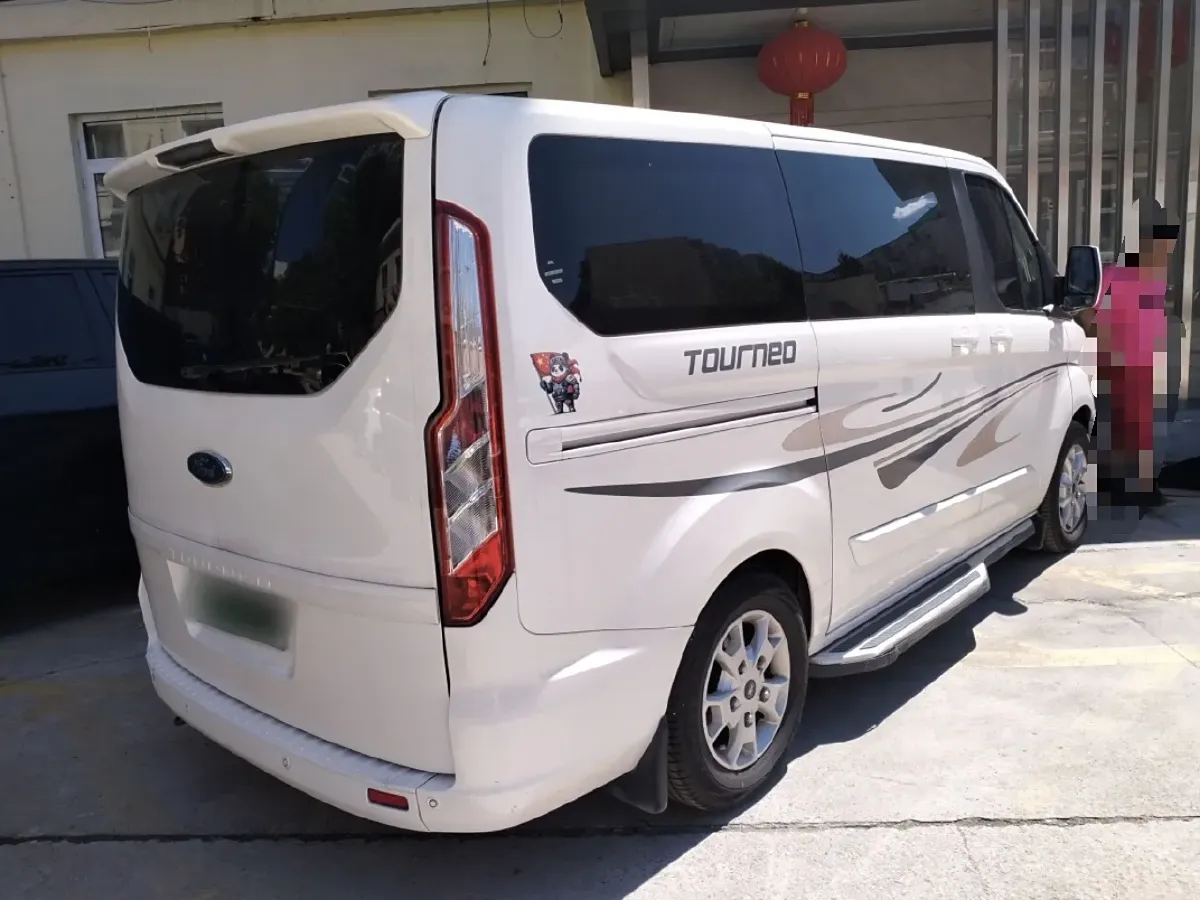 2016 Ford Tourneo 2.0T 203HP L4 5MT,autocango,china used car exporter,china ev exporter,chinese used car exporter,chinese used ev exporter