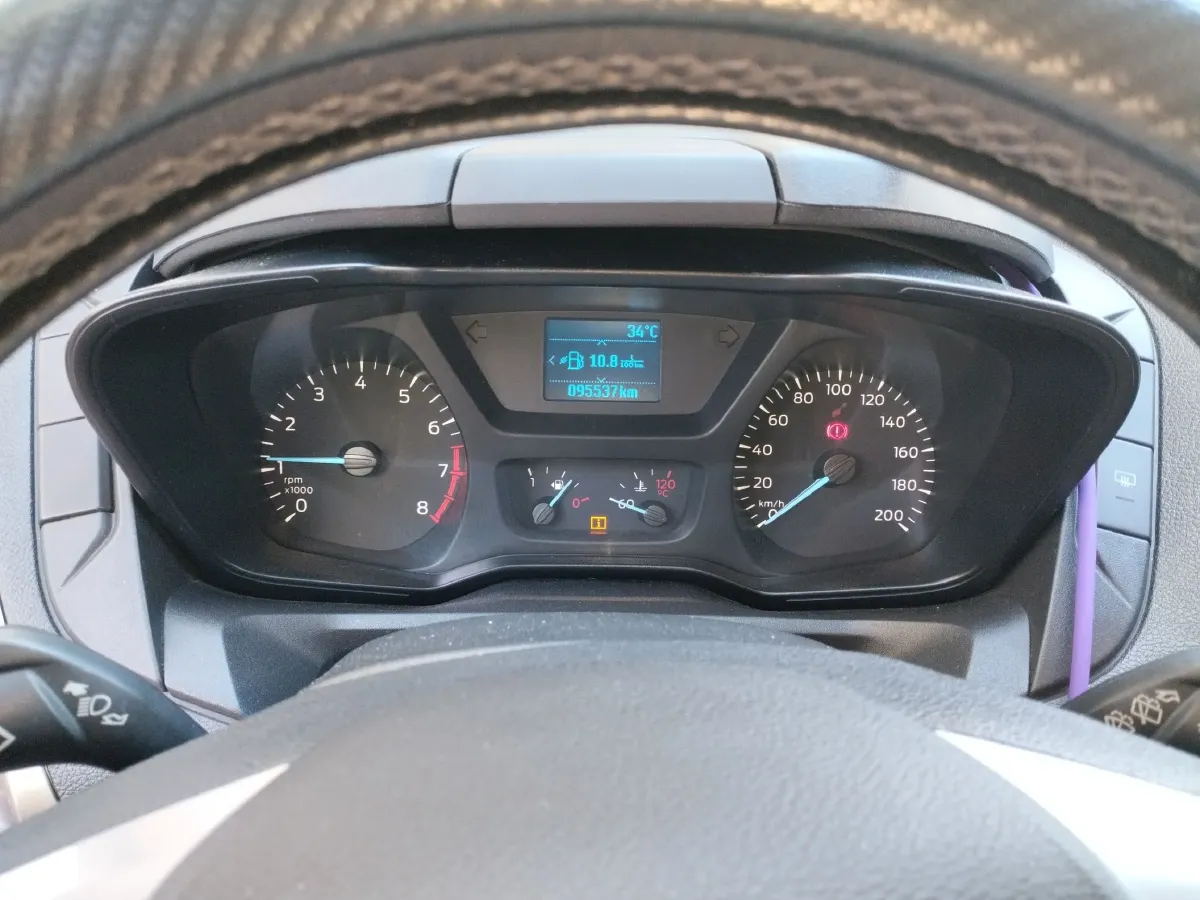 2016 Ford Tourneo 2.0T 203HP L4 5MT,autocango,china used car exporter,china ev exporter,chinese used car exporter,chinese used ev exporter