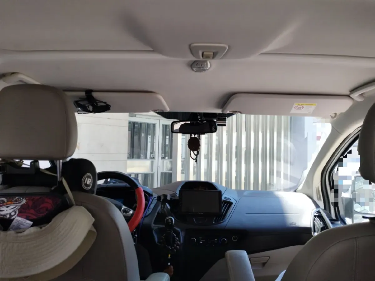 2016 Ford Tourneo 2.0T 203HP L4 5MT,autocango,china used car exporter,china ev exporter,chinese used car exporter,chinese used ev exporter