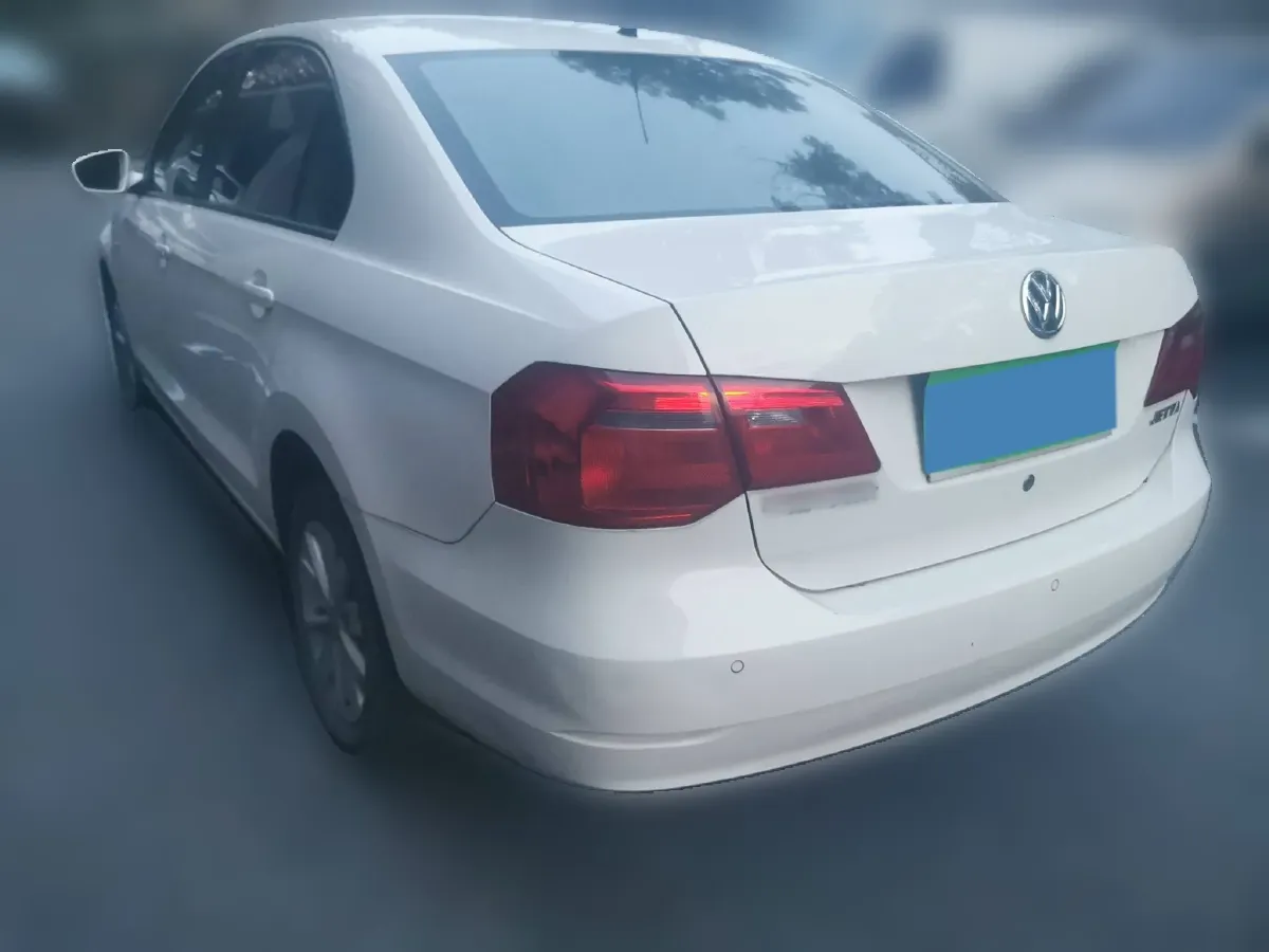 2015 Volkswagen Jetta 1.6L 110HP L4 5MT,autocango,china used car exporter,china ev exporter,chinese used car exporter,chinese used ev exporter