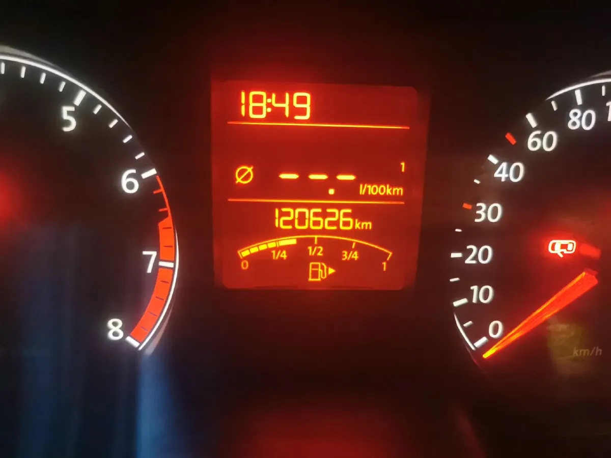 2015 Volkswagen Jetta 1.6L 110HP L4 5MT,autocango,china used car exporter,china ev exporter,chinese used car exporter,chinese used ev exporter