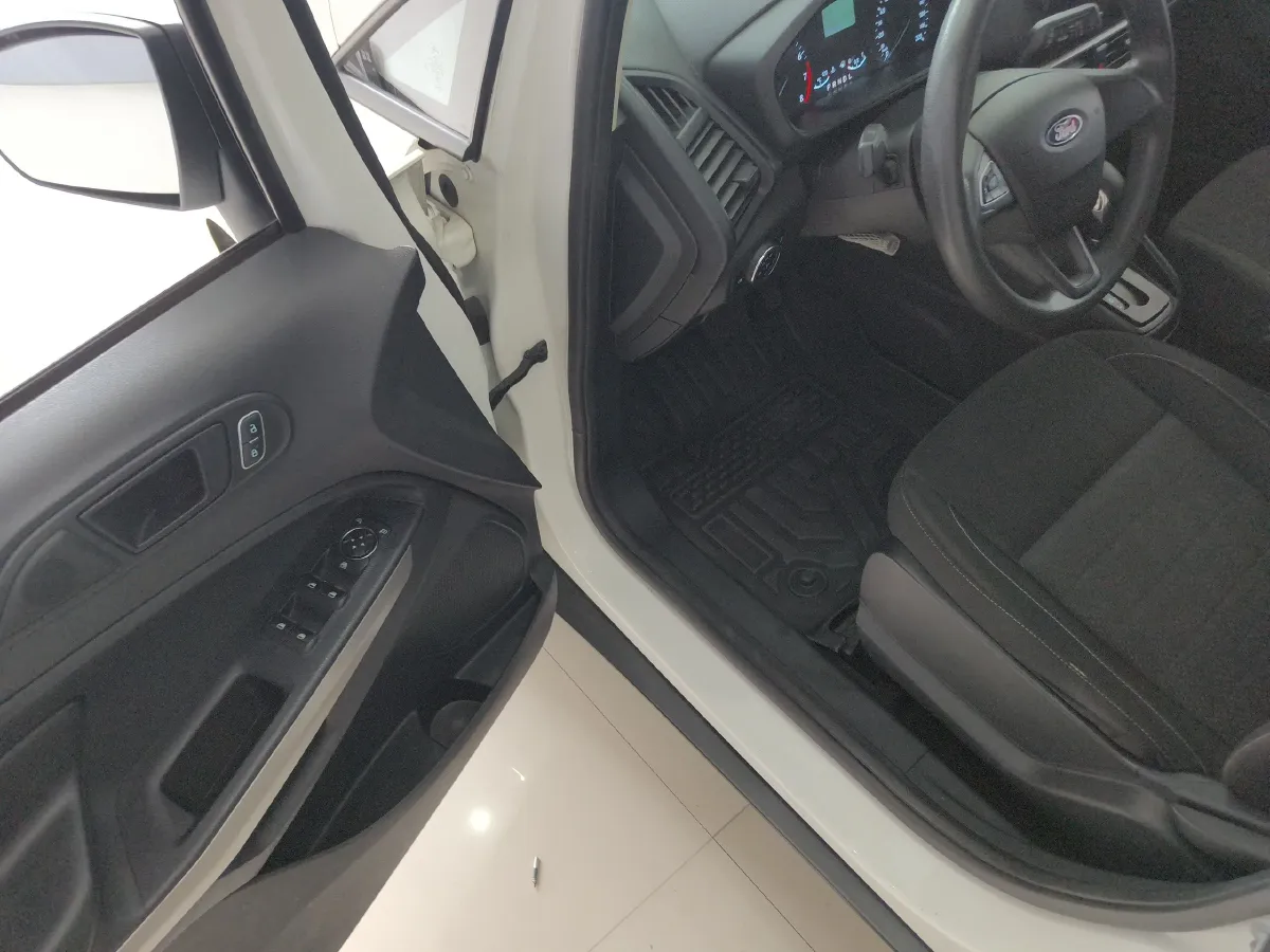 2018 Ford EcoSport 1.5L 120HP L3 6AT,autocango,china used car exporter,china ev exporter,chinese used car exporter,chinese used ev exporter