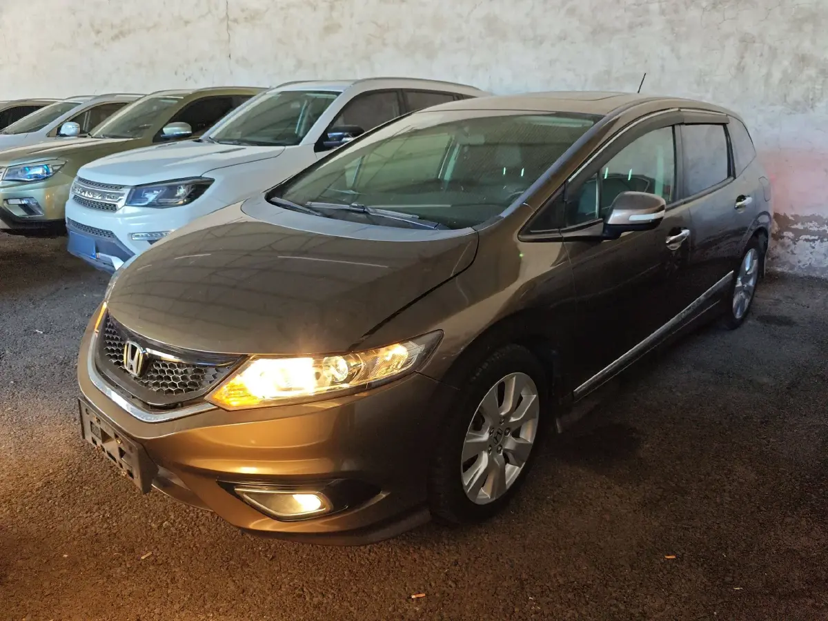 2016 Honda Jade 1.8L 141HP L4 CVT