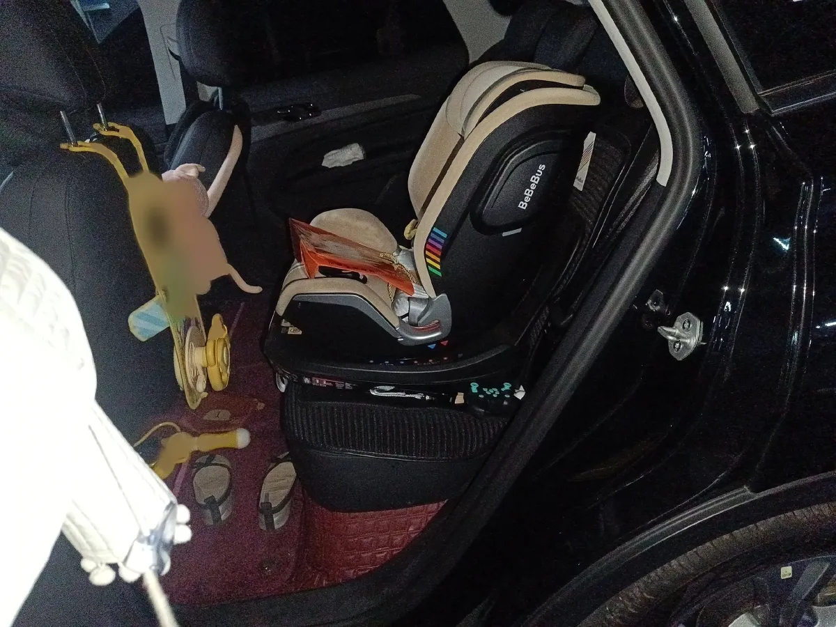 2022 Ford Equator Sport 1.5T 170HP L4 7DCT,autocango,china used car exporter,china ev exporter,chinese used car exporter,chinese used ev exporter