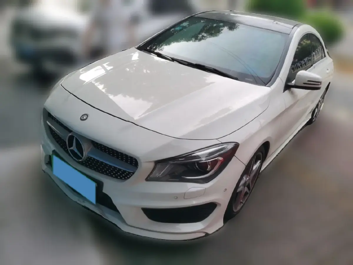 2015 Mercedes-Benz CLA Class 2.0T 184HP L4 7DCT