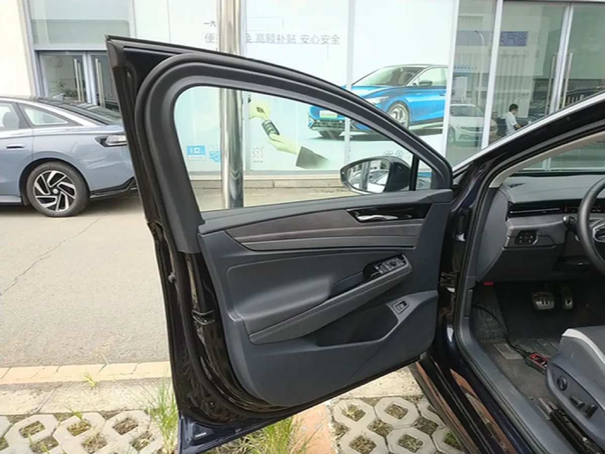 2024 Volkswagen ID.7 Vizzion BEV 84.8KWH,autocango,china used car exporter,china ev exporter,chinese used car exporter,chinese used ev exporter