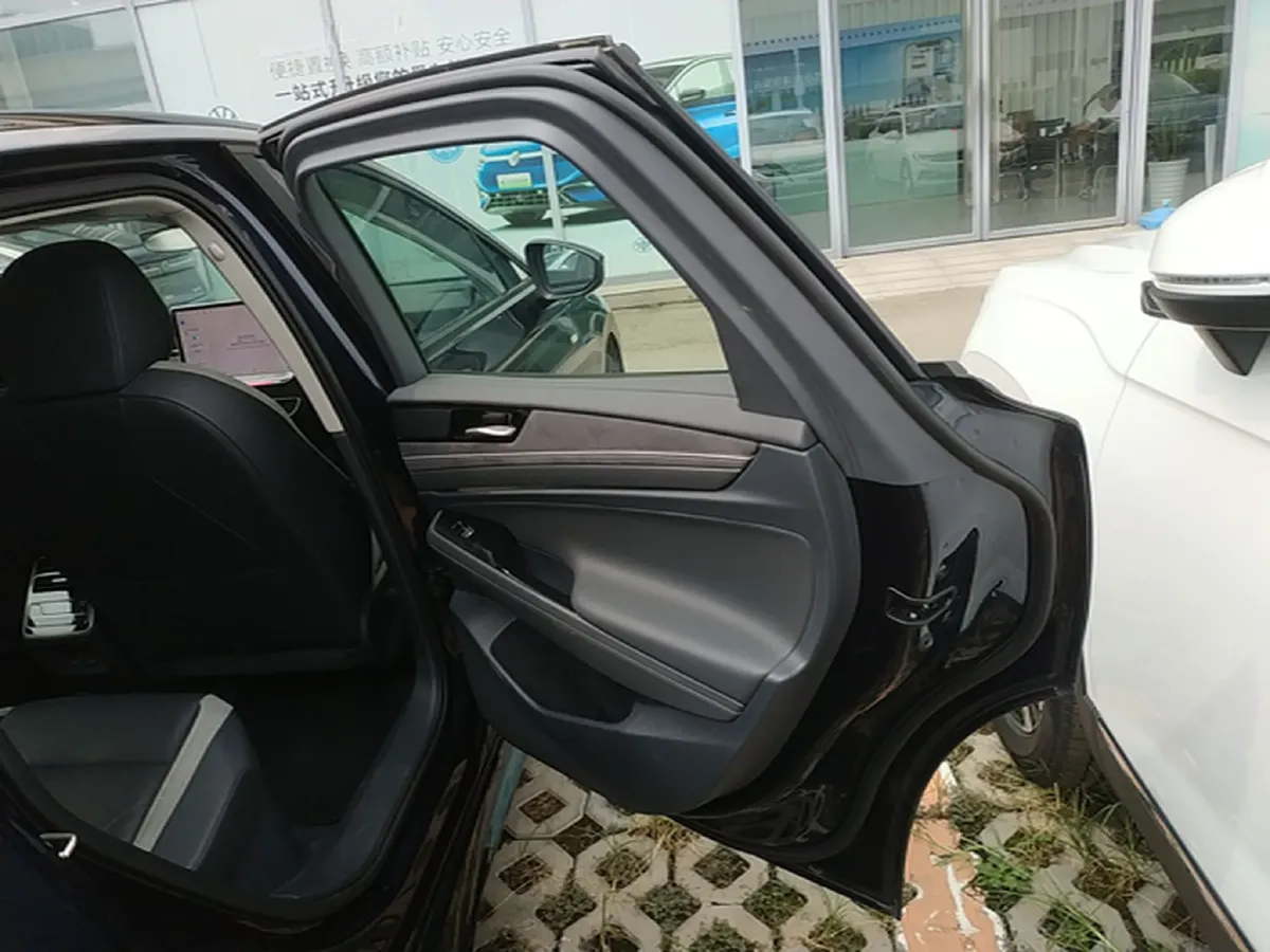 2024 Volkswagen ID.7 Vizzion BEV 84.8KWH,autocango,china used car exporter,china ev exporter,chinese used car exporter,chinese used ev exporter