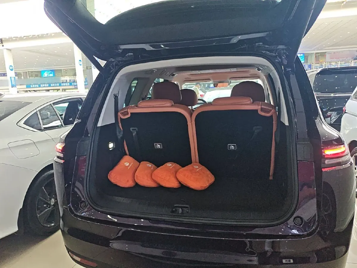 2024 Leapmotor C16 1.5L 95HP L4 REEV 28.4KWH,autocango,china used car exporter,china ev exporter,chinese used car exporter,chinese used ev exporter