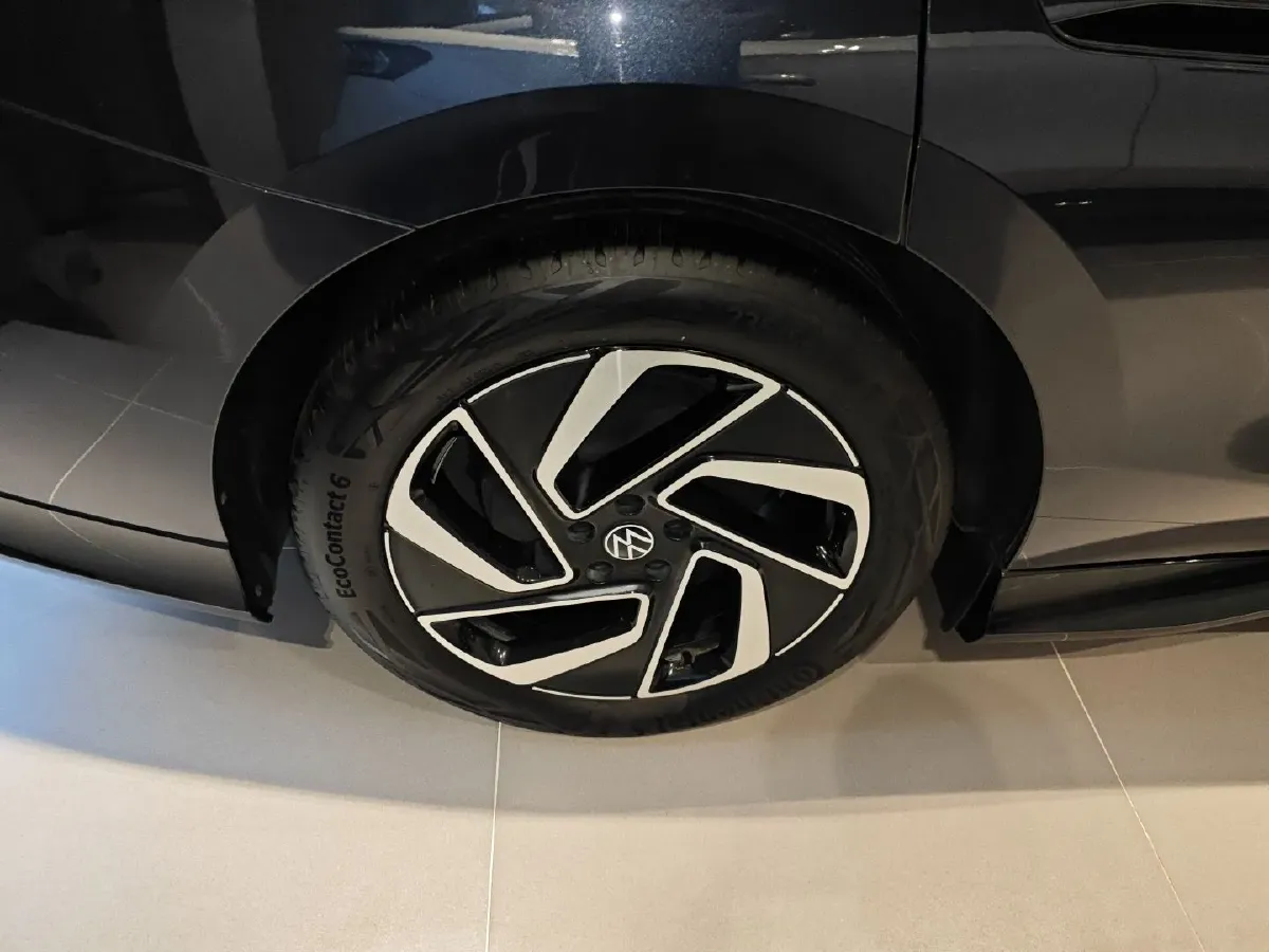 2024 Volkswagen ID.7 Vizzion BEV 84.8KWH,autocango,china used car exporter,china ev exporter,chinese used car exporter,chinese used ev exporter